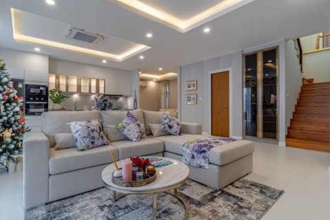 Дом в Паттайе, Таиланд с 4 спальнями  № 86720 - фото 9