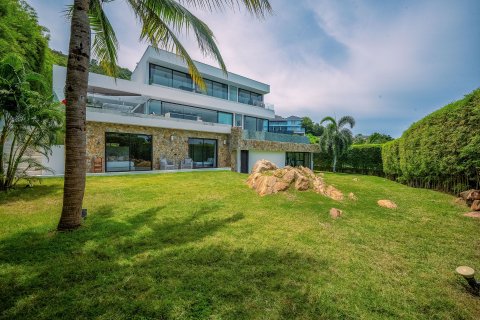 Дом в Самуи, Таиланд с 6 спальнями  № 141722 - фото 1
