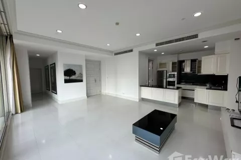 Кондоминиум с 3 спальнями в Ваттхане, Бангкок, Таиланд № 123999 - фото 1