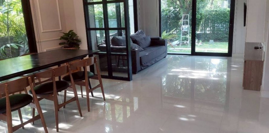 Дом в Правете, Бангкок, Таиланд с 4 спальнями  № 132728