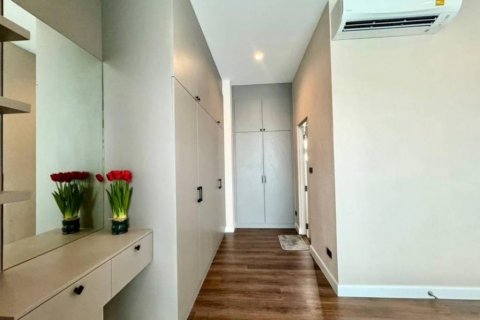 House in Bang Kaeo, Thailand 4 bedrooms № 132729 - photo 3