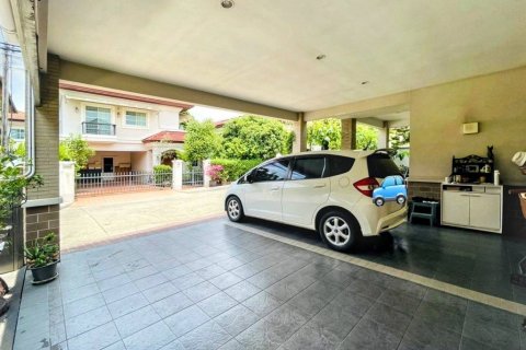 House in Pak Kret, Thailand 3 bedrooms № 124759 - photo 2