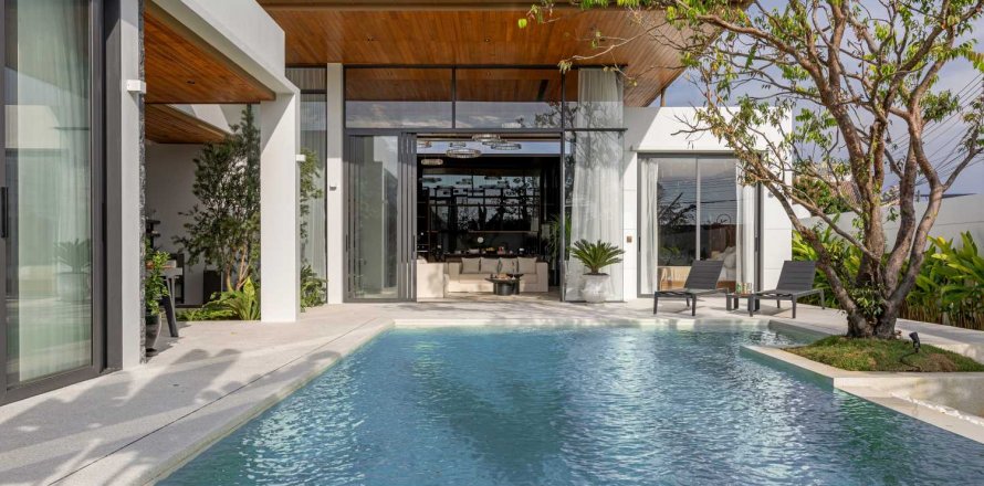 House in Bang Tao, Thailand 4 bedrooms № 120936