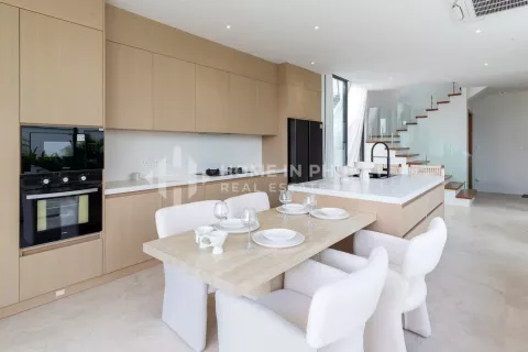 House in Bang Tao, Thailand 4 bedrooms № 133153 - photo 9