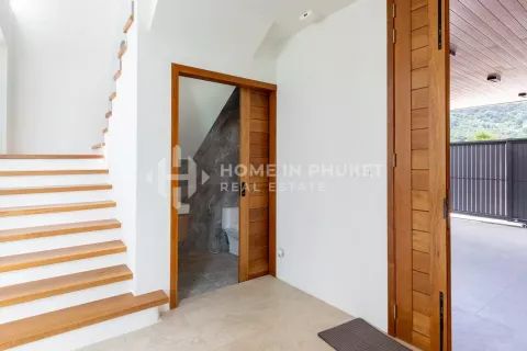 House in Bang Tao, Thailand 4 bedrooms № 133153 - photo 30