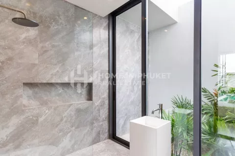 House in Bang Tao, Thailand 4 bedrooms № 133153 - photo 16