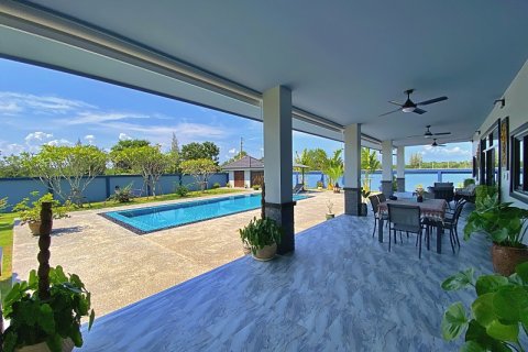 Дом в Хуа Хине, Таиланд с 4 спальнями  № 125141 - фото 5