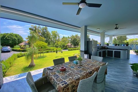 Дом в Хуа Хине, Таиланд с 4 спальнями  № 125141 - фото 9