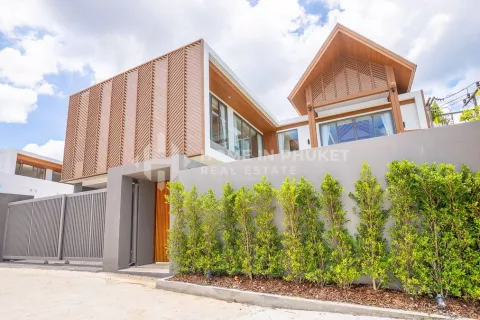 House in Phuket, Thailand 4 bedrooms № 131852 - photo 13