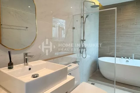 House on Nai Harn Beach, Thailand 3 bedrooms № 131850 - photo 15