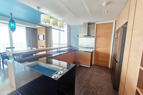 Кондоминиум с 3 спальнями в Бангкоке, Таиланд № 119641 - фото 5