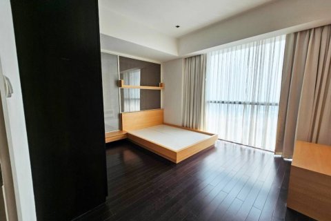 Кондоминиум с 3 спальнями в Бангкоке, Таиланд № 119641 - фото 10