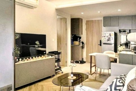 Condo in Bangkok, Thailand, 1 bedroom  № 119706 - photo 2