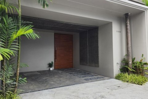 Вилла в Пхукете, Таиланд с 2 спальнями  № 119677 - фото 5