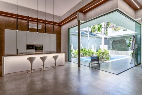 Villa on Phuket, Thailand 2 bedrooms № 119677 - photo 7