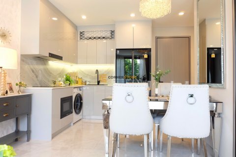 Студия в кондо на Пляж Джомтьен, Паттайя, Таиланд № 124106 - фото 3