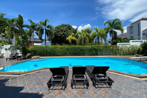 Дом в Хуа Хине, Таиланд с 6 спальнями  № 125084 - фото 4