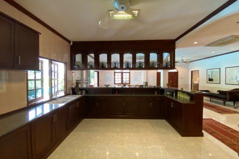 Дом в Хуа Хине, Таиланд с 6 спальнями  № 125084 - фото 12