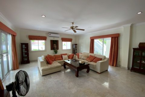 Дом в Хуа Хине, Таиланд с 6 спальнями  № 125083 - фото 10