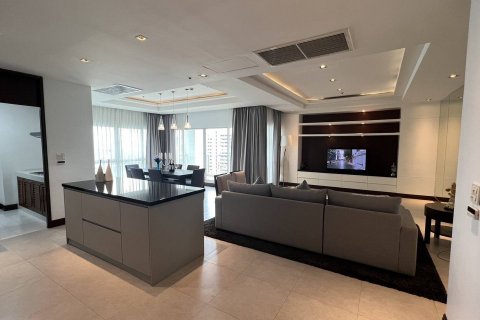 Кондоминиум с 3 спальнями в Патхум Ване, Бангкок, Таиланд № 123891 - фото 11