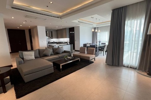 Кондоминиум с 3 спальнями в Патхум Ване, Бангкок, Таиланд № 123891 - фото 1