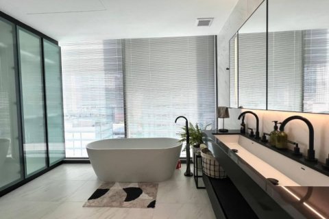 Condo in Bang Rak, Bangkok, Thailand, 2 bedrooms  № 123847 - photo 11