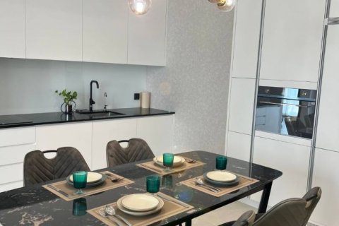 Condo in Bang Rak, Bangkok, Thailand, 2 bedrooms  № 123847 - photo 3