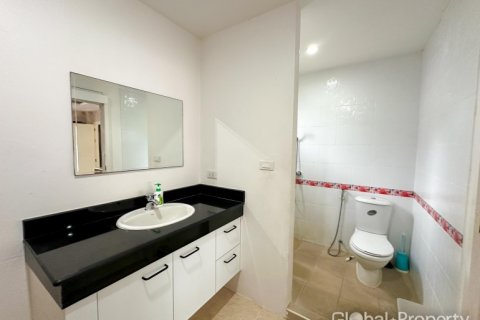 House in Pattaya, Thailand 4 bedrooms № 119573 - photo 17