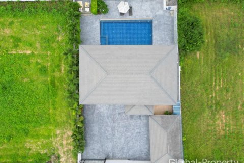 House in Pattaya, Thailand 4 bedrooms № 119573 - photo 5