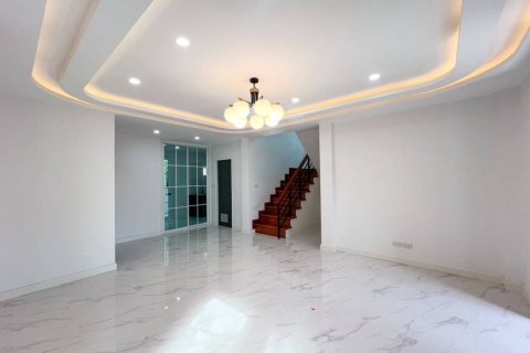 House in Ko Kaeo, Thailand 4 bedrooms № 119578 - photo 6