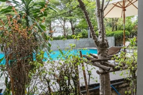 Condo in Khlong Toei, Bangkok, Thailand, 2 bedrooms № 123947 - photo 2