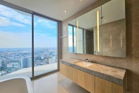 Condo in Khlong San, Bangkok, Thailand, 4 bedrooms  № 123943 - photo 12