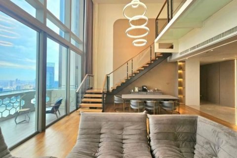Condo in Khlong San, Bangkok, Thailand, 4 bedrooms  № 123943 - photo 1