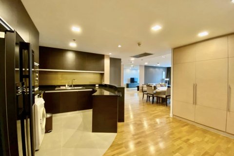 Condo à Sathon, Bangkok, Thaïlande, 2 chambres  № 123944 - photo 13