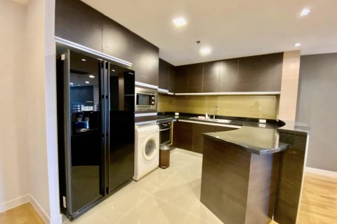 Condo à Sathon, Bangkok, Thaïlande, 2 chambres  № 123944 - photo 16
