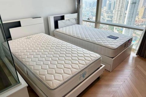 Кондоминиум с 3 спальнями в Сатхоне, Бангкок, Таиланд № 123941 - фото 3