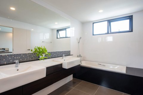 House in Bang Kruai, Thailand 6 bedrooms № 123942 - photo 4