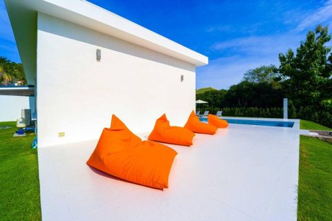 Villa in Cha-am, Thailand 4 bedrooms № 125877 - photo 8
