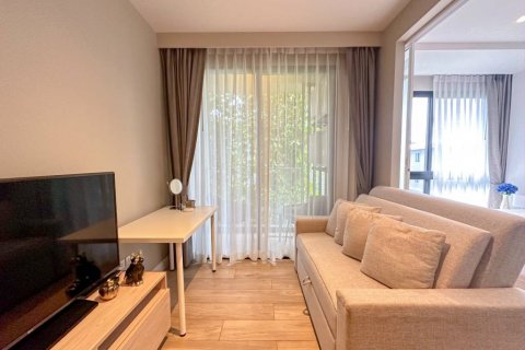 Condo in Bang Tao, Thailand, 1 bedroom № 101009 - photo 1