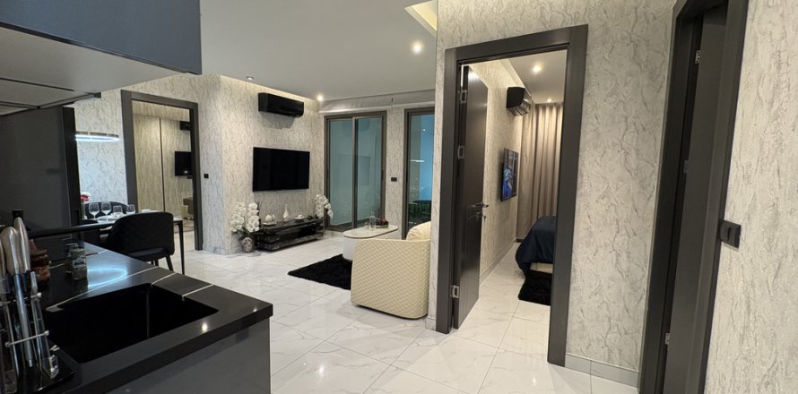 Apartment in Pattaya, Thailand 384 bedrooms № 123286