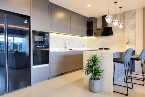 Wohnung in Pattaya, Thailand 384 Schlafzimmer № 123285