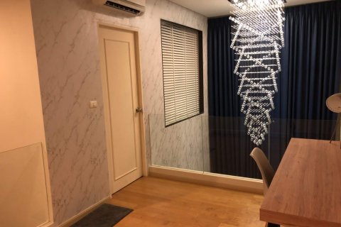 Кондоминиум с 2 спальнями в Бангкоке, Таиланд № 143683 - фото 6