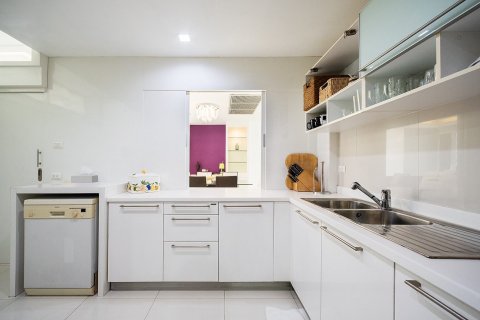 Condo à Watthana, Bangkok, Thaïlande, 4 chambres № 123780 - photo 3