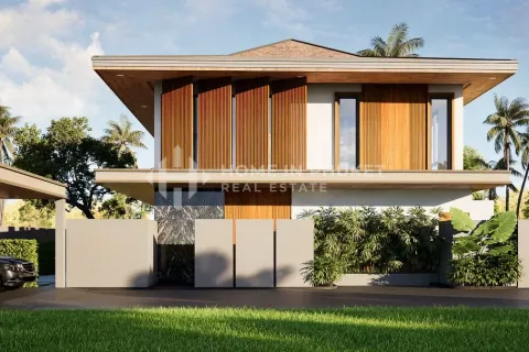 House in Rawai, Thailand 4 bedrooms № 131491 - photo 1