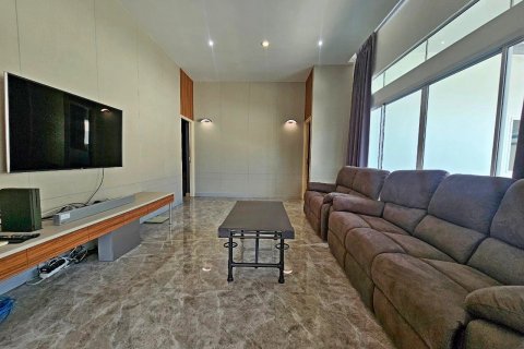 Дом в Паттайе, Таиланд с 3 спальнями  № 107997 - фото 8