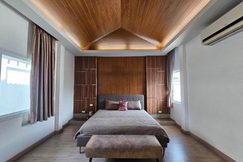 Дом в Паттайе, Таиланд с 3 спальнями  № 107997 - фото 23