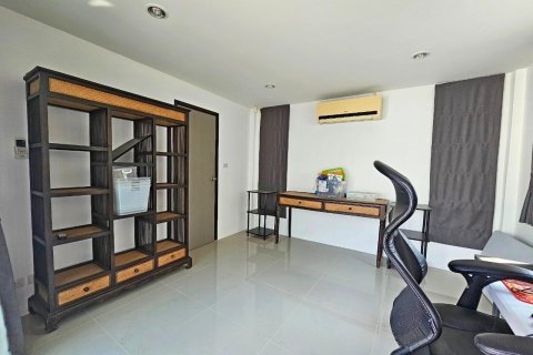 Дом в Паттайе, Таиланд с 3 спальнями  № 107997 - фото 29