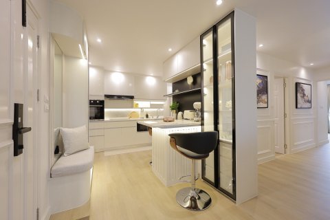 Condo in Bangkok, Thailand, 2 bedrooms  № 142994 - photo 6