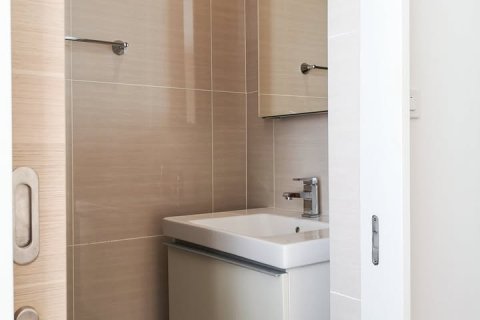 Кондоминиум с 1 спальней в Бангкоке, Таиланд № 142990 - фото 8