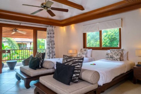 Villa in Ko Samui, Thailand 4 bedrooms № 132757 - photo 7